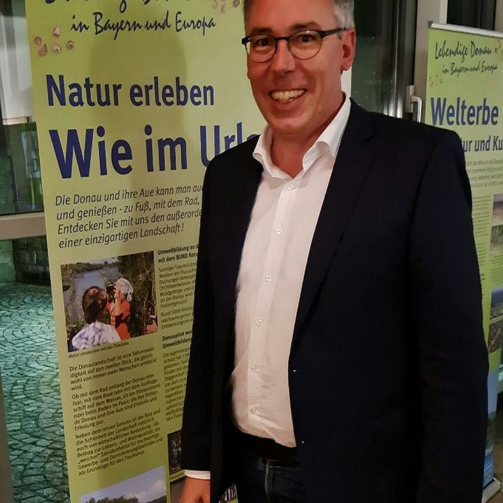 Das Foto zeigt Bürgermeister Andreas Moser bei der Feier zum 50-jährigen bestehen der Kreisgruppe Deggendorf des BUND